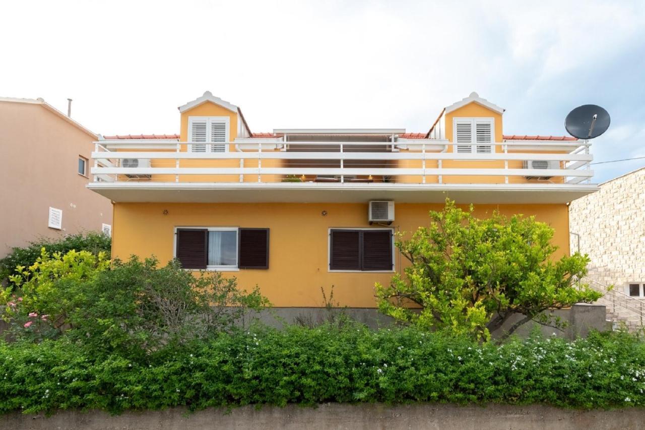 Apartment Dragojevic Vela Luka Bagian luar foto